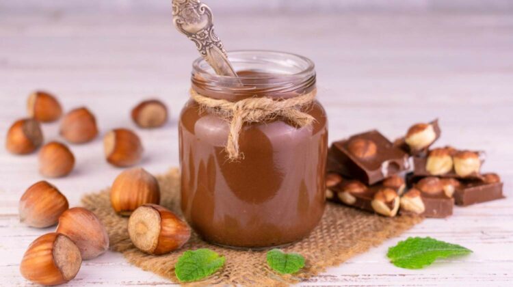 Pâte de noisette, purée de noisette, beurre de noisette, trois termes pour désigner le même produit